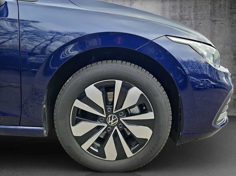 Gebraucht VW Golf VIII Move 150 PS (110 kW) 2024 Blau Limousine