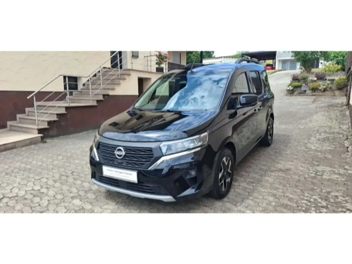 Gebraucht Nissan Townstar Tekna 131 PS (96 kW) 2024 Black metallic Kombi