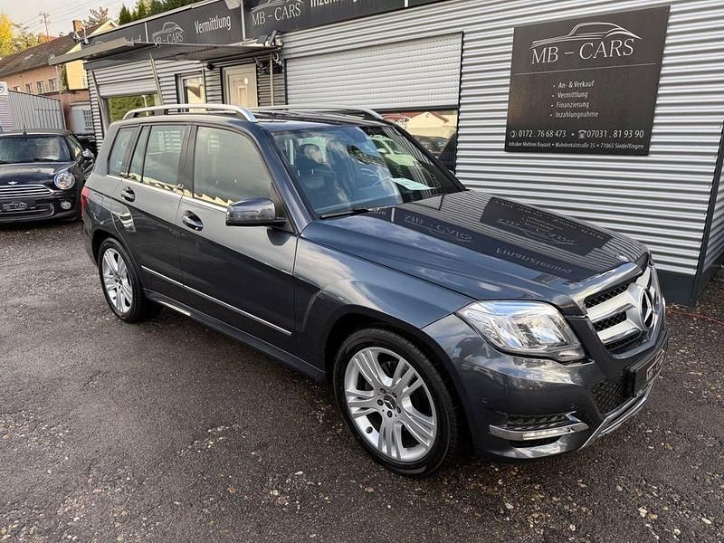 Grau Gebraucht 2014 Mercedes GLK220 SUV | 15.990 € (Fairer Preis) - Bild 1/4
