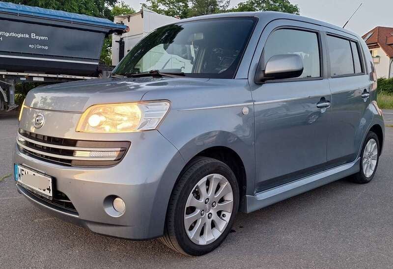 Grau Gebraucht 2008 Daihatsu Materia Van / Kleinbus | 2.290 € (Guter Preis) - Bild 1/4