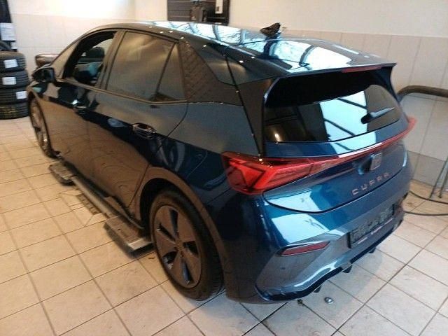 Second-hand Cupra Born 150 kW (204 CP) 2022 Albastru Hatchback
