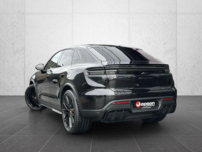 Gebraucht Porsche Macan GTS 419 kW (571 PS) 2026 Schwarz SUV