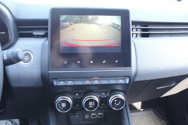 Gebraucht Mitsubishi Colt Plus 67 PS (49 kW) 2024 Rot Limousine