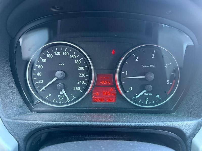 Gebraucht BMW 330 Performance 231 PS (169 kW) 2005 Schwarz Kombi