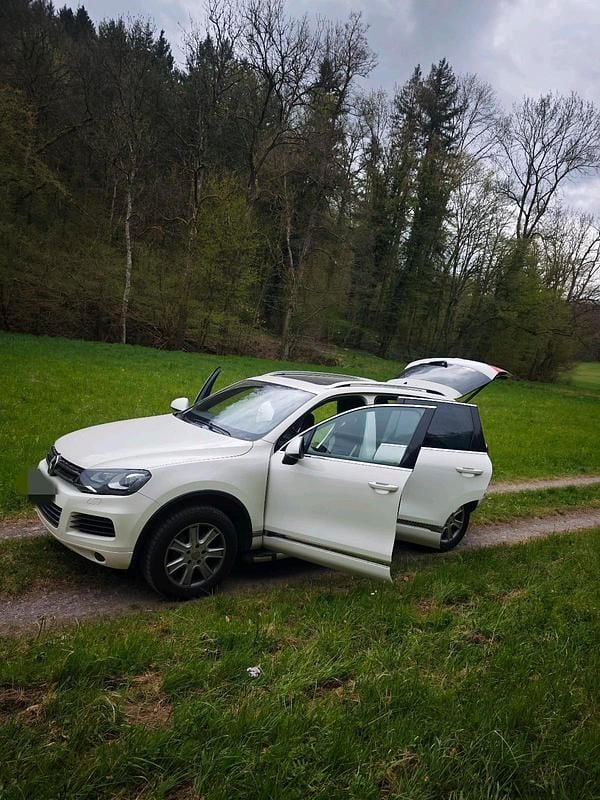 Weiß Gebraucht 2011 VW Touareg SUV | 12.500 € (Guter Preis) - Bild 1/4