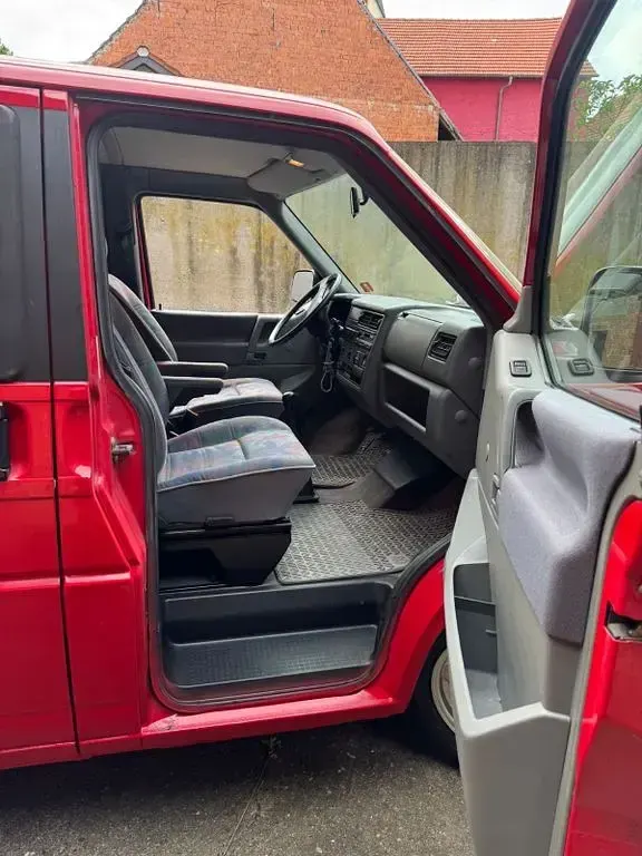 Gebraucht VW Multivan 75 PS (55 kW) 1995 Rot Van / Kleinbus