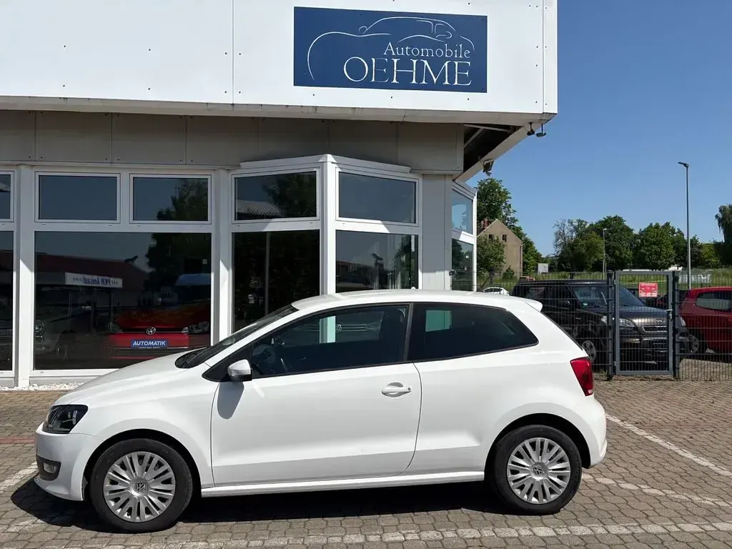 Gebraucht VW Polo Team 75 PS (55 kW) 2011 Weiß Kleinwagen