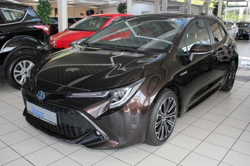 Phantombraun metallic Gebraucht 2021 Toyota Corolla Team Limousine | 21.490 € (Fairer Preis) - Bild 1/4