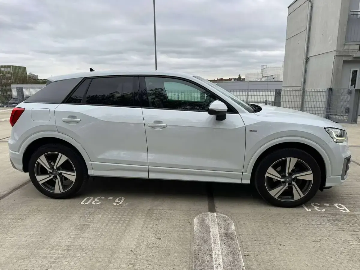 Gebraucht Audi Q2 Sport 150 PS (110 kW) 2020 Weiß SUV