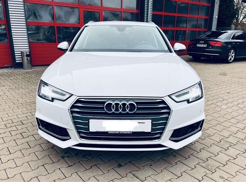 Weiß Gebraucht 2019 Audi A4 Kombi | 17.500 € (Superpreis) - Bild 1/4