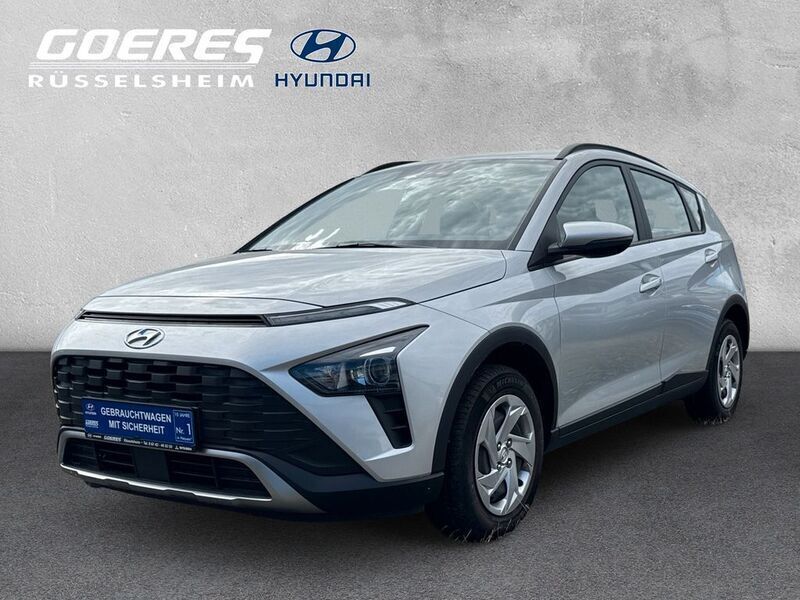 Silber Gebraucht 2022 Hyundai Bayon SUV | 17.940 € (Fairer Preis) - Bild 1/4