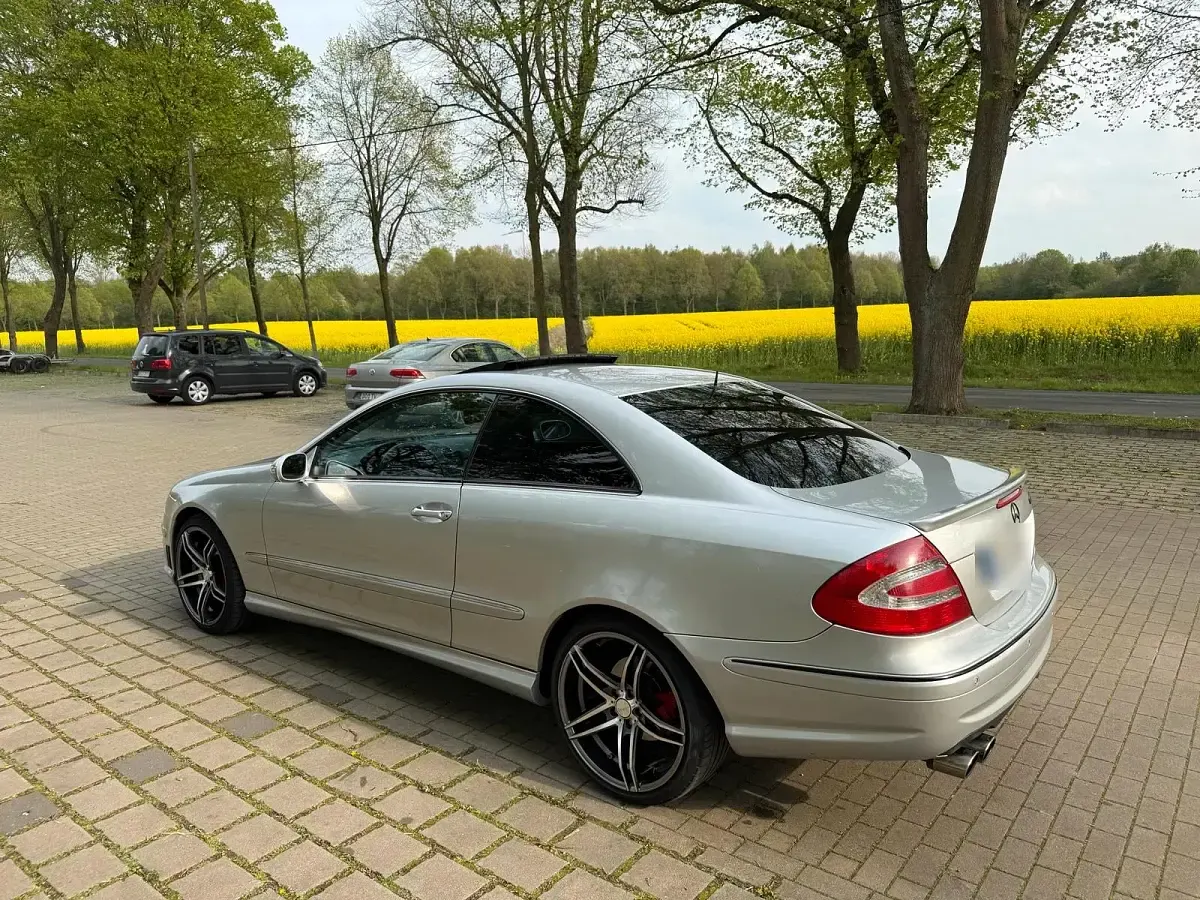 Gebraucht Mercedes CLK320 AMG 218 PS (160 kW) 2004 Silber Coupé