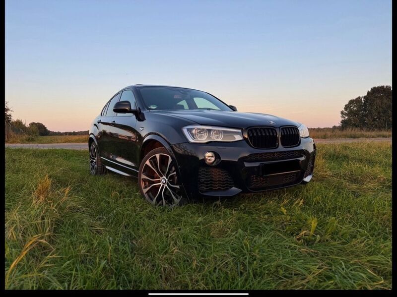 Schwarz Gebraucht 2016 BMW X4 Shadowline SUV | 25.000 € (Fairer Preis) - Bild 1/4