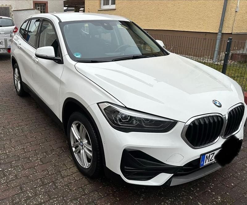 Gebraucht BMW X1 Efficient Dynamics 190 PS (139 kW) 2021 Weiß SUV