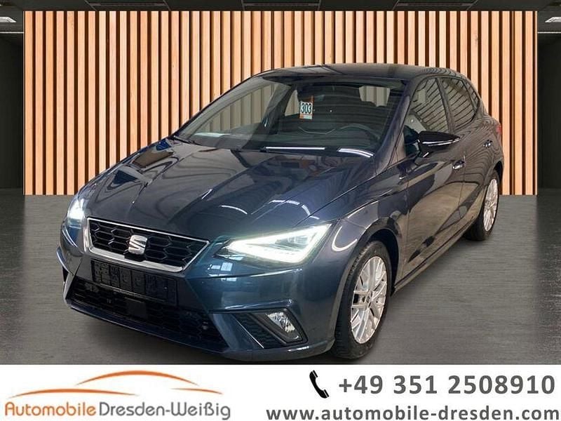Grau Gebraucht 2024 Seat Ibiza FR Limousine | 18.980 € (Guter Preis) - Bild 1/4
