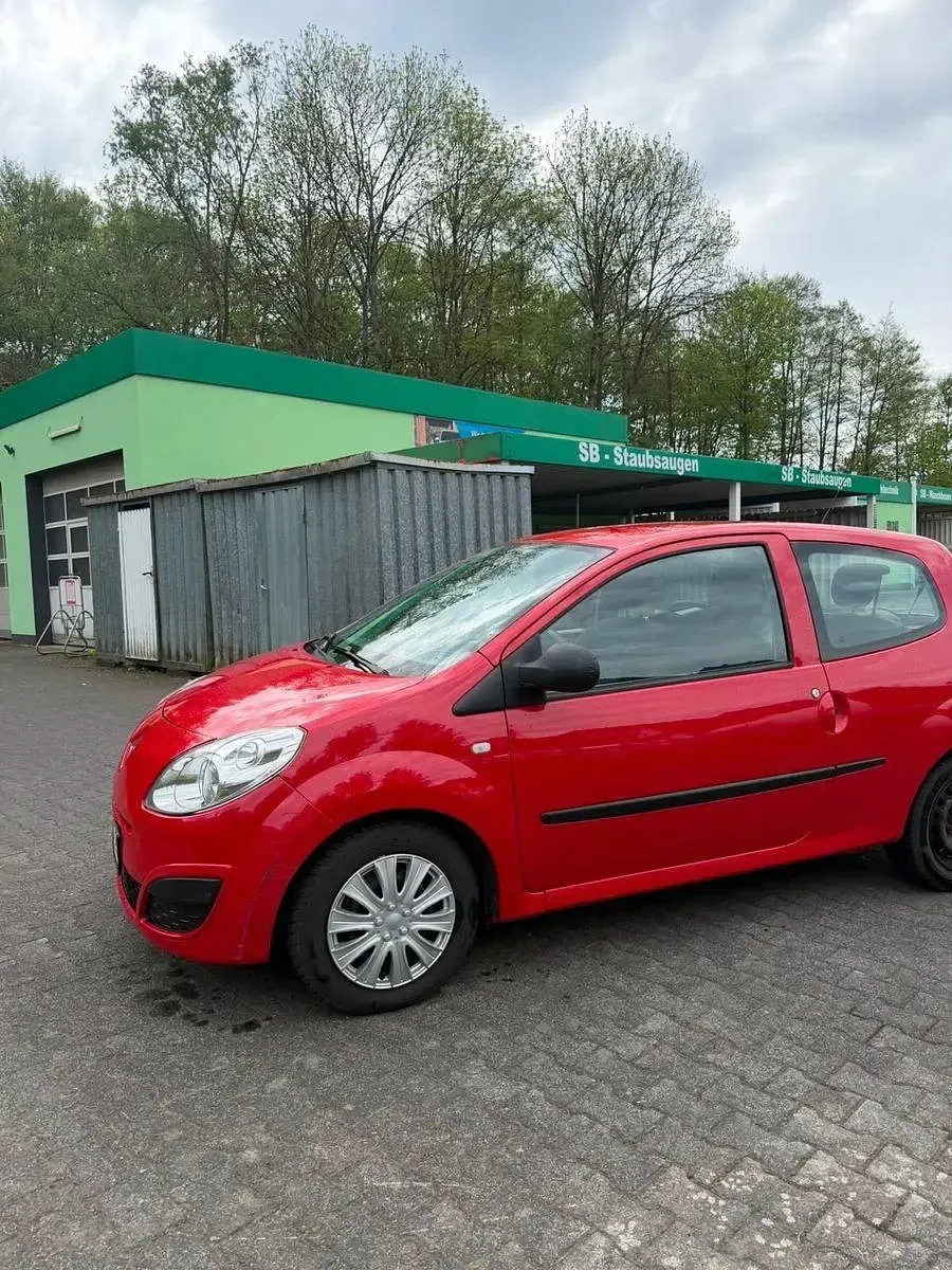 Gebraucht Renault Twingo 75 PS (55 kW) 2008 Rot Kleinwagen