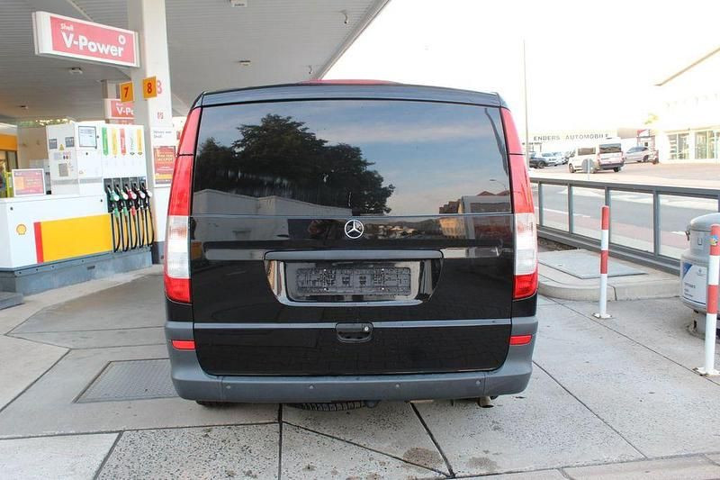 Second-hand Mercedes Vito 204 CP (150 kW) 2010 Negru Van