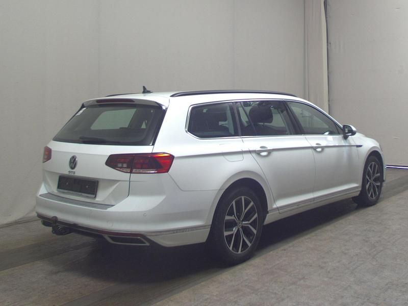 Gebraucht VW Passat GTE 218 PS (160 kW) 2021 Weiss Kombi