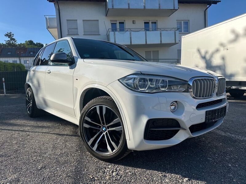 Weiß Gebraucht 2016 BMW X5 M50 Sport Line SUV | 33.999 € (Etwas zu teuer) - Bild 1/4