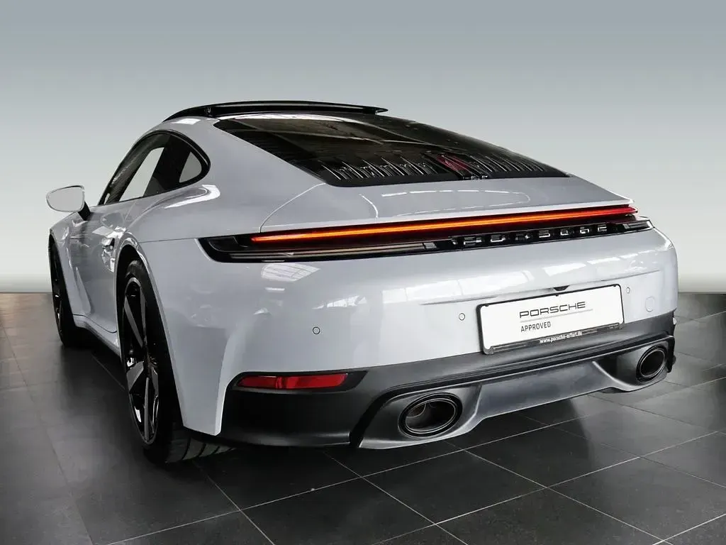 Gebraucht Porsche 911 Carrera 394 PS (289 kW) 2025 Weiß Coupé
