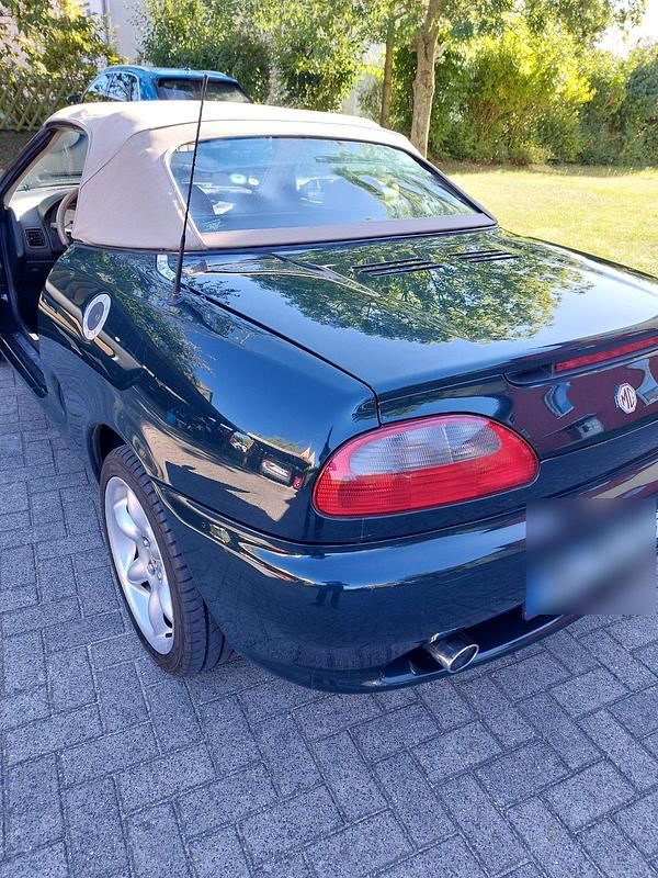 Gebraucht MG F 120 PS (88 kW) 1999 Grün Cabrio