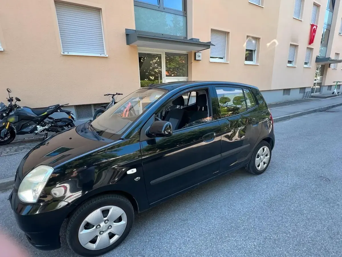Gebraucht Kia Picanto 65 PS (47 kW) 2005 Schwarz Kleinwagen