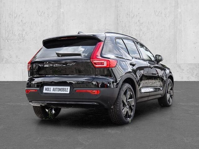 Gebraucht Volvo XC40 Plus 163 PS (119 kW) 2024 Schwarz SUV