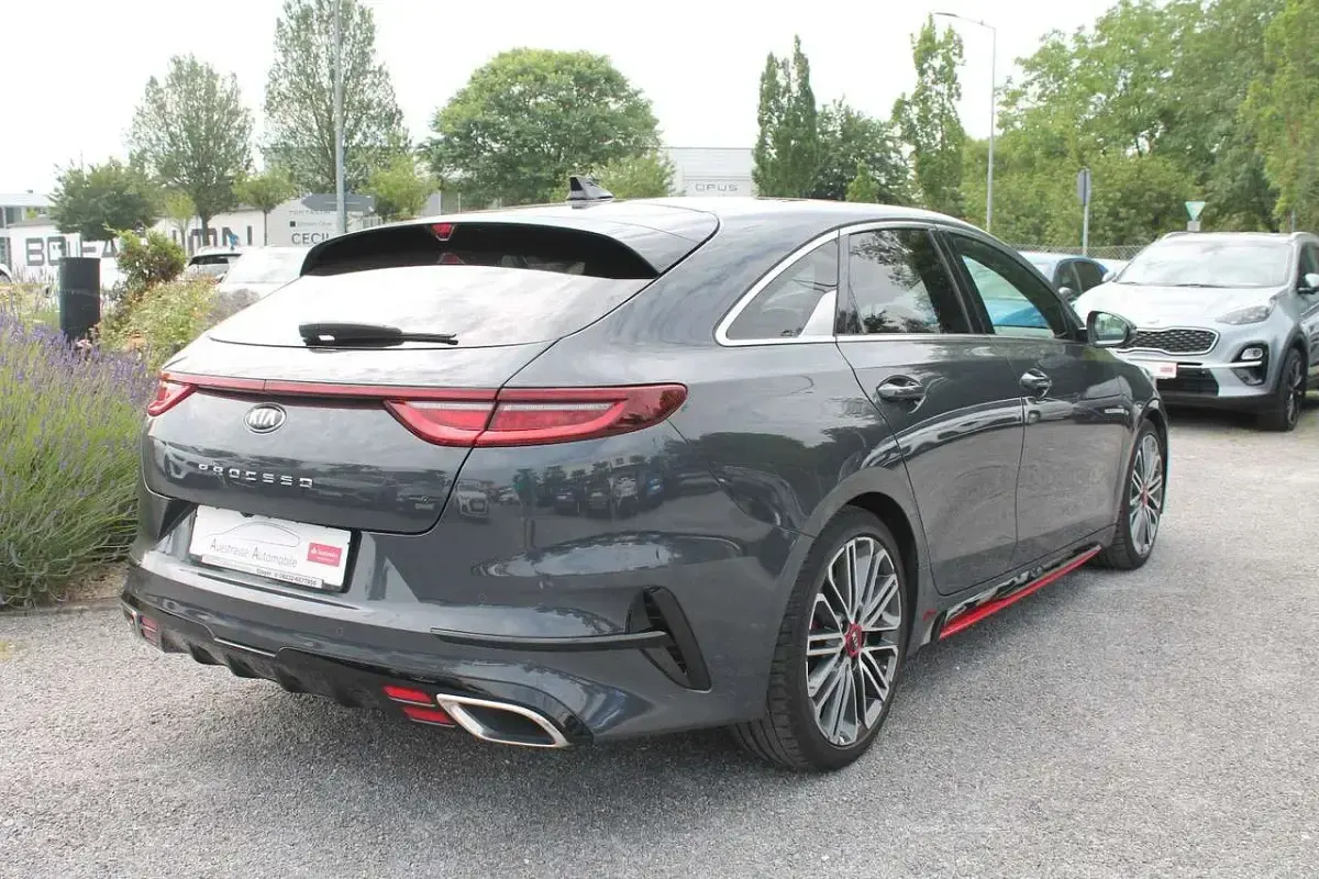 Gebraucht Kia ProCeed GT 204 PS (150 kW) 2021 Grau Kombi