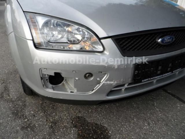 Gebraucht Ford Focus 109 PS (80 kW) 2006 Silber metallic Kombi