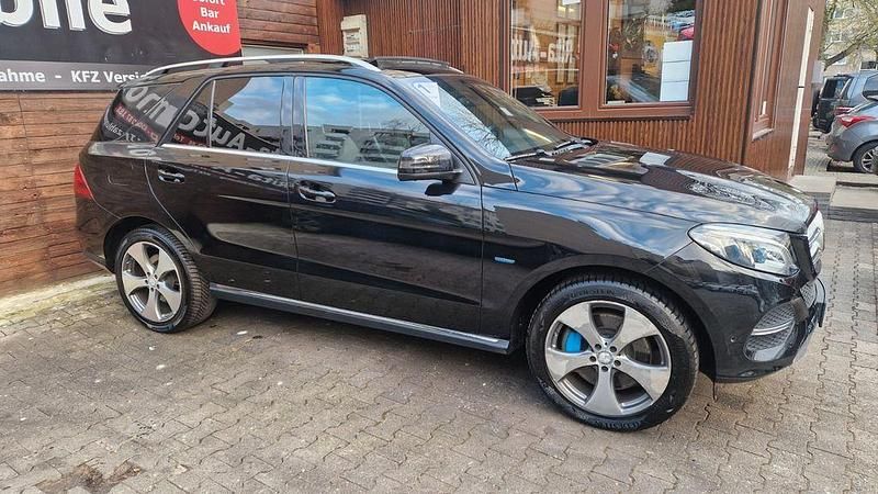 Gebraucht Mercedes GLE500 333 PS (244 kW) 2017 Obsidianschwarzmetalliclack SUV