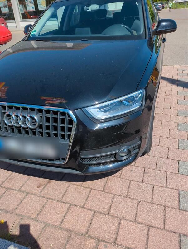 Schwarz Gebraucht 2013 Audi Q3 SUV | 16.700 € (Etwas zu teuer) - Bild 1/4