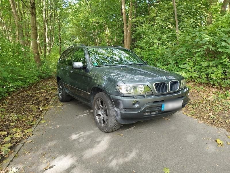 Grau Gebraucht 2003 BMW X5 SUV | 5.469 € (Etwas zu teuer) - Bild 1/4
