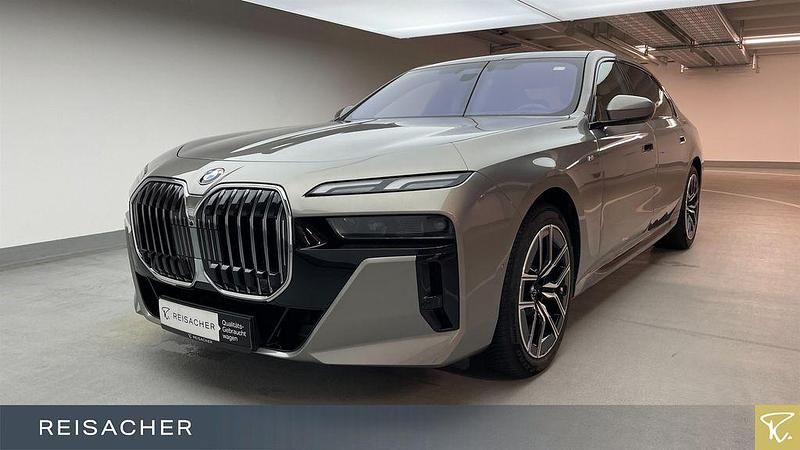 Oxidgrau ii metallic Gebraucht 2024 BMW 740 Comfort Edition Limousine | 89.349 € - Bild 1/4
