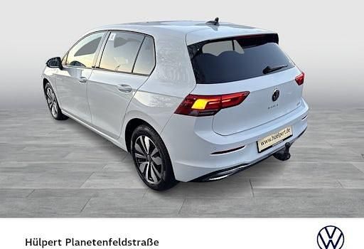 Gebraucht VW Golf VIII Move 110 PS (80 kW) 2023 Weiß Limousine