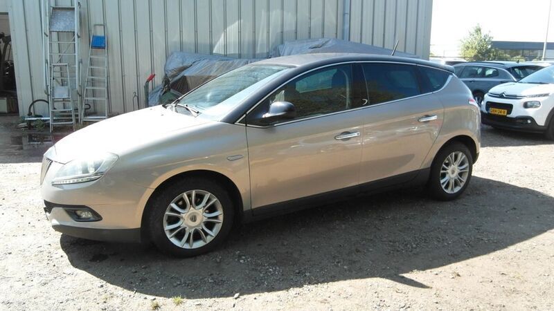 Grau Gebraucht 2011 Lancia Delta Limousine | 3.750 € (Guter Preis) - Bild 1/4