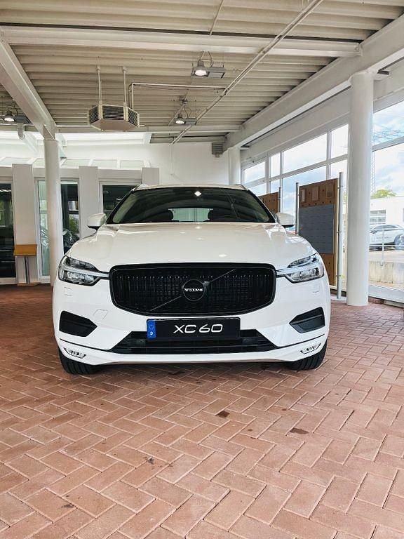 Gebraucht Volvo XC60 190 PS (139 kW) 2018 Weiß SUV