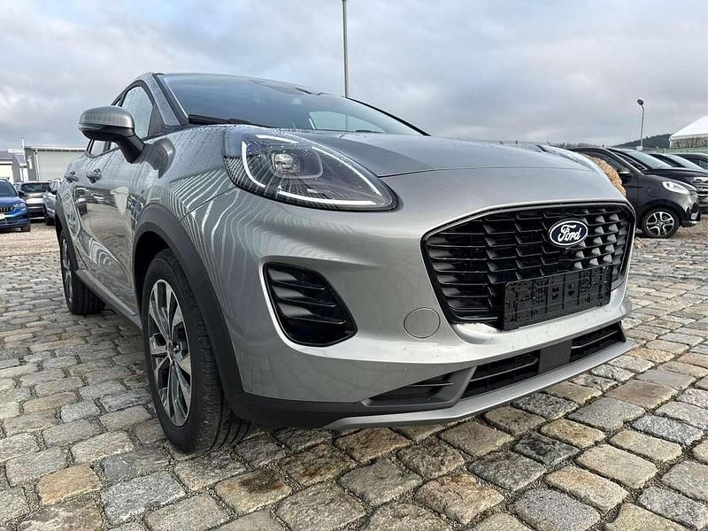 Neu Ford Puma Titanium 125 PS (91 kW) 2025 Silber metallic SUV