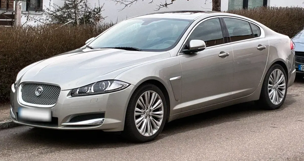 Gebraucht Jaguar XF S 275 PS (202 kW) 2012 Andere farben Limousine