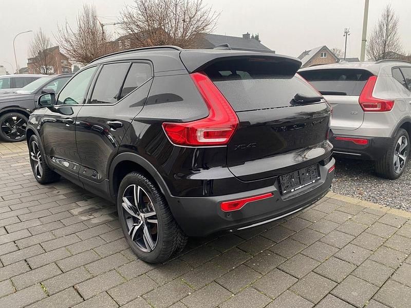 Gebraucht Volvo XC40 Plus 163 PS (119 kW) 2025 Schwarz SUV