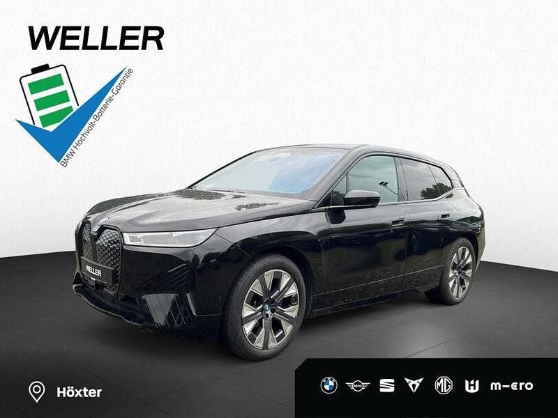 Black sapphire (schwarz) Gebraucht 2023 BMW iX Sport Line SUV | 47.900 € (Superpreis) - Bild 1/3