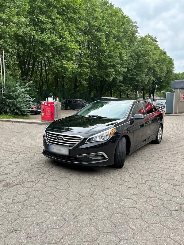Gebraucht Hyundai Sonata 164 PS (120 kW) 2015 Schwarz Limousine