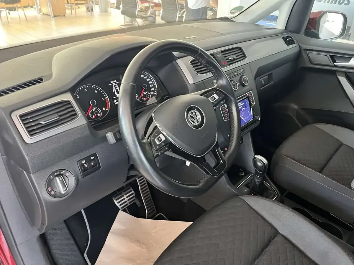 Gebraucht VW Caddy Join 102 PS (75 kW) 2018 Rot Van / Kleinbus