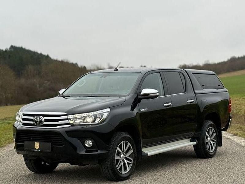 Gebraucht Toyota HiLux Executive 150 PS (110 kW) 2017 Schwarz Abholung
