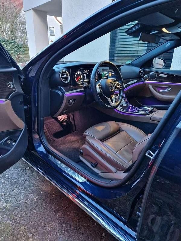 Gebraucht Mercedes E400 340 PS (250 kW) 2019 Cavansitblau  metalliclack Kombi