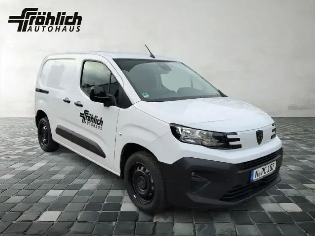 Gebraucht Peugeot Partner 131 PS (96 kW) 2025 Kaolin weiß Van / Kleinbus