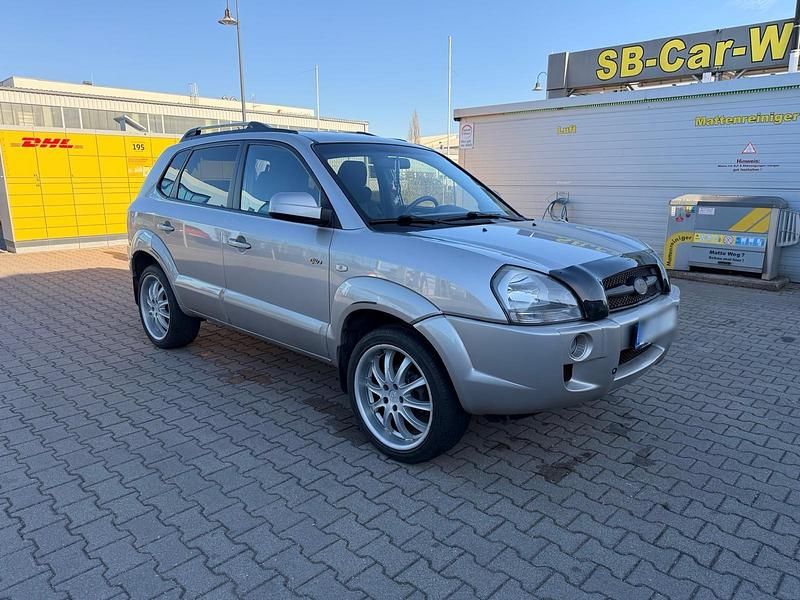 Gebraucht Hyundai Tucson 140 PS (102 kW) 2007 Silber SUV