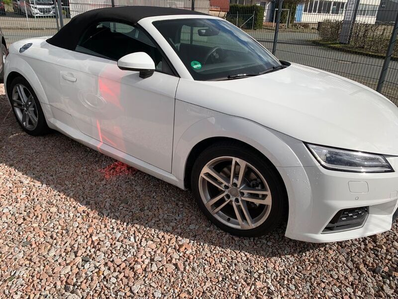 Weiß Gebraucht 2022 Audi TT Roadster Sport Cabrio | 32.900 € (Superpreis) - Bild 1/4