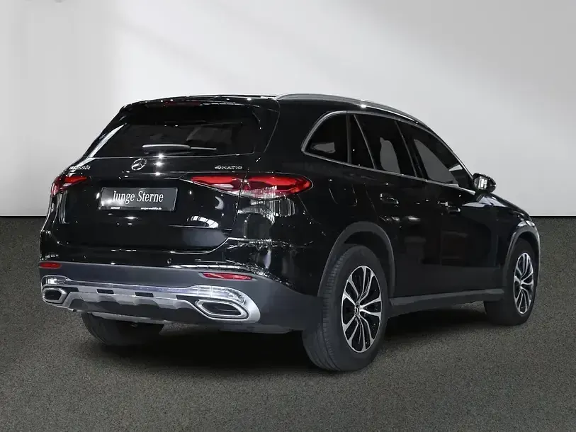 Gebraucht Mercedes GLC220 Avantgarde 197 PS (144 kW) 2023 Obsidianschwarz SUV