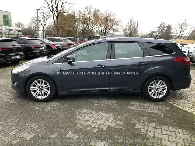 Używany Ford Focus Titanium 140 KM (102 kW) 2013 Szary Kombi