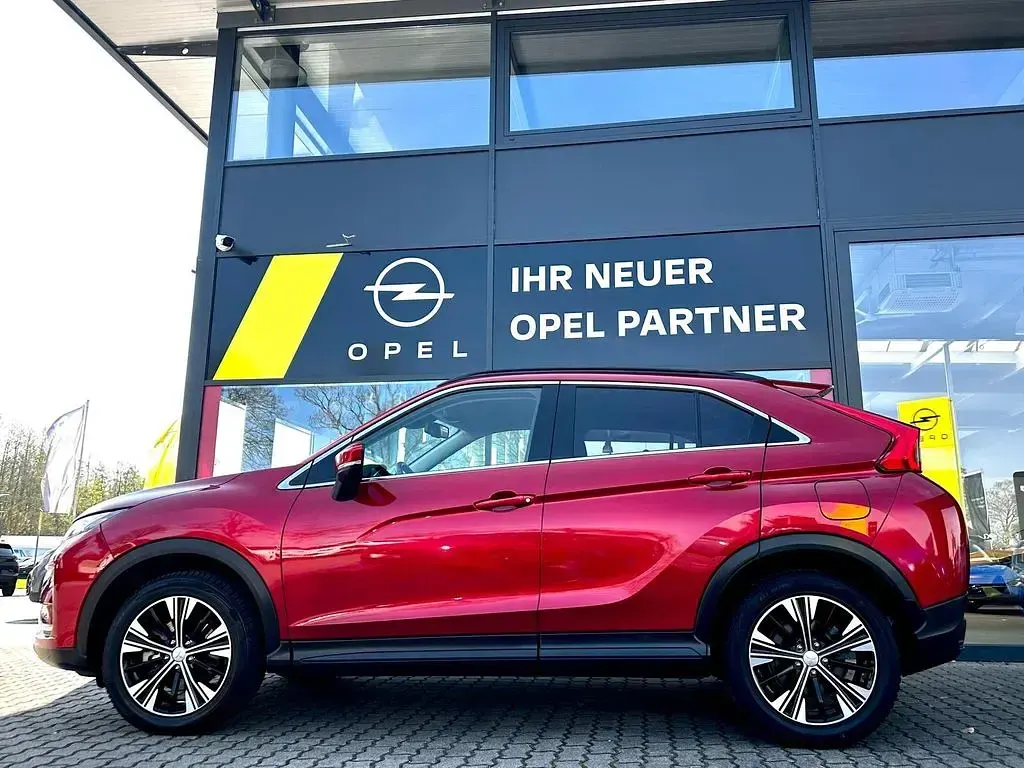 Gebraucht Mitsubishi Eclipse Cross 163 PS (119 kW) 2020 Dynamik rot (d) SUV